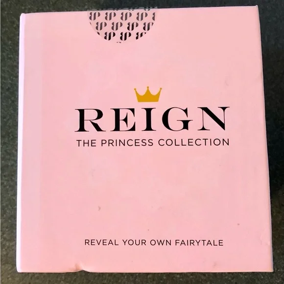 NEW IN BOX Bomb Party Reign Bella’s Luxe Earrings - Unicorn - Only 1 of 250 made - Picture 7 of 10